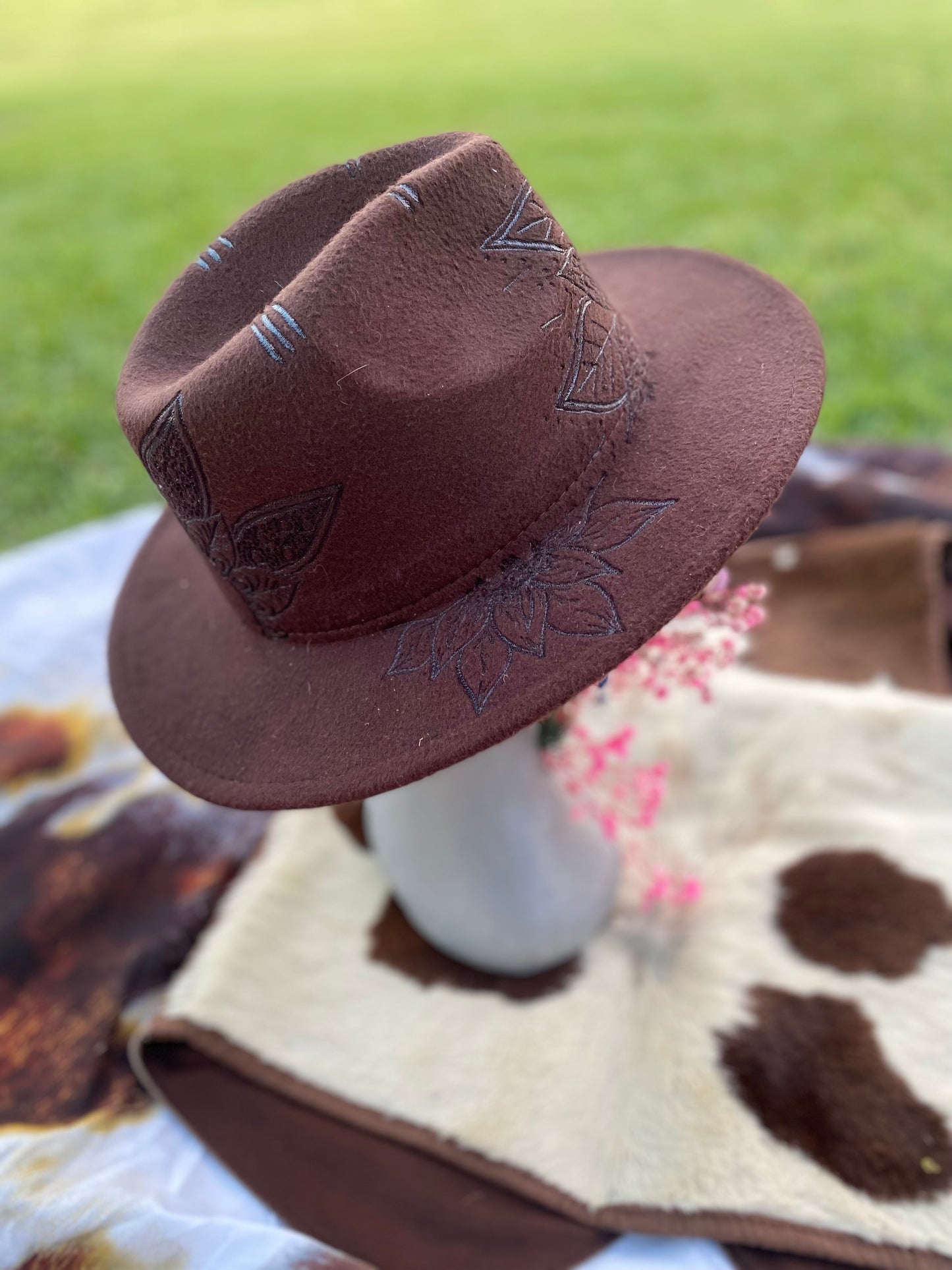 Bushland Brims Mandala Sunflowers T&A