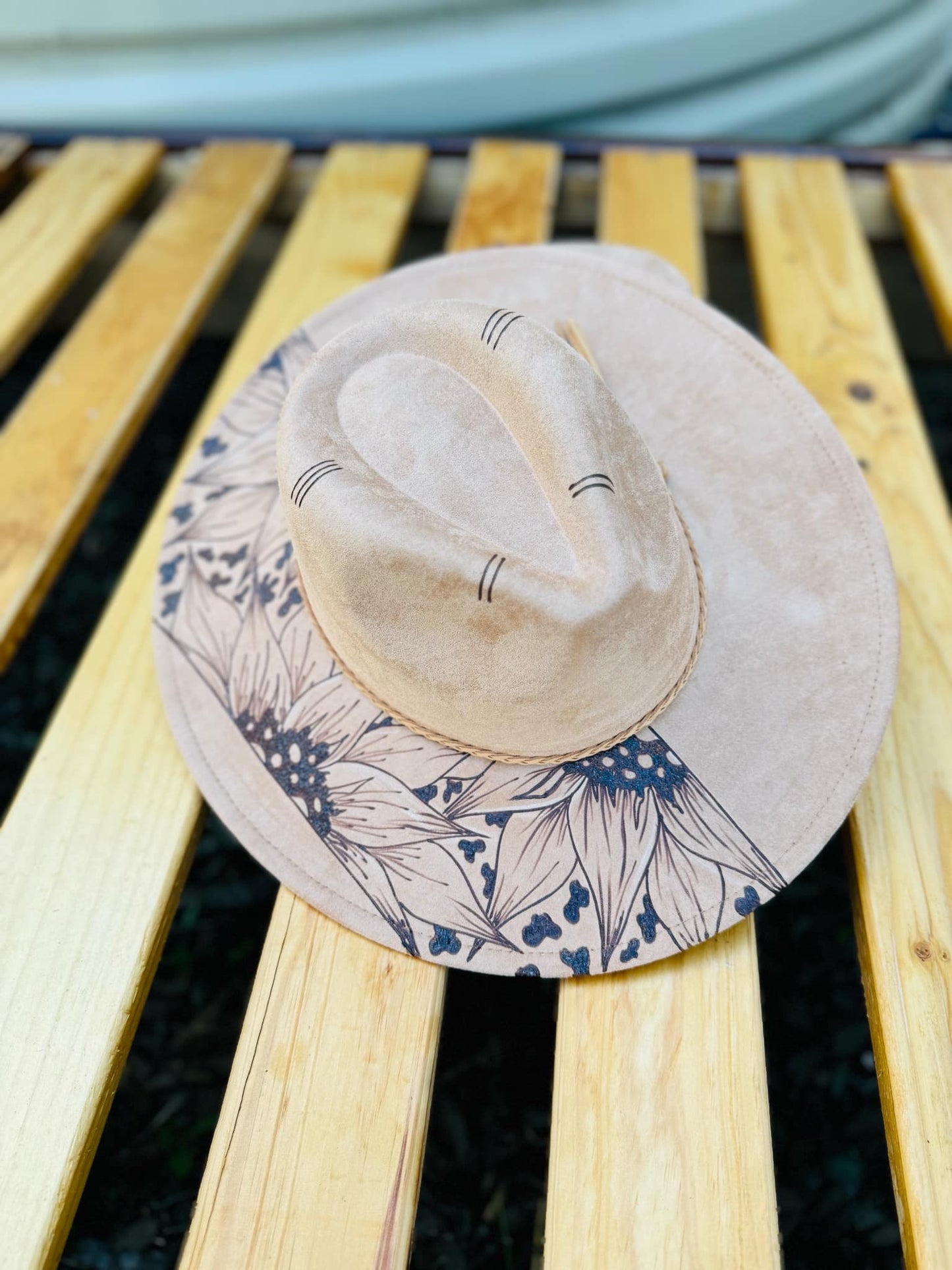 Rustic Sunflare Outback Hat