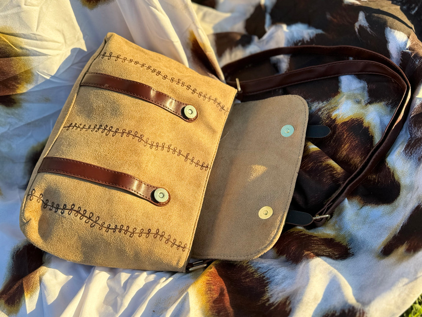 Outback Cross Body Tote Bag